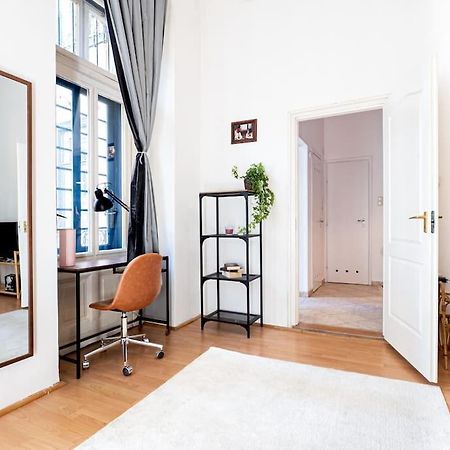 Sunshine Apartment - With Garage Boedapest Buitenkant foto