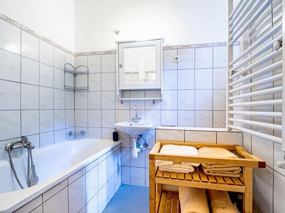Sunshine Apartment - With Garage Boedapest Buitenkant foto